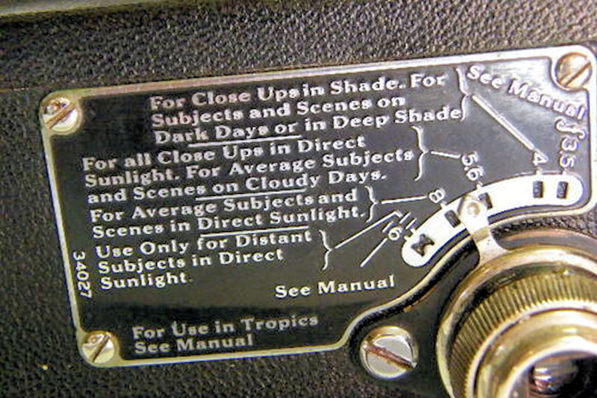 Camera Cine-Kodak  Modl BB Junior - reglages